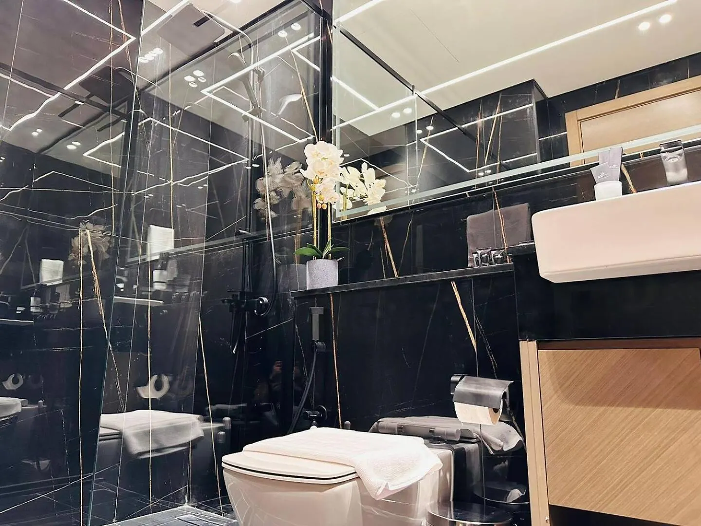 Peaceful 1-Bedroom Apartment Dubai